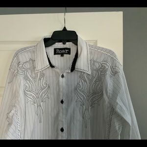 Men’s Roar LS shirt from Buckle